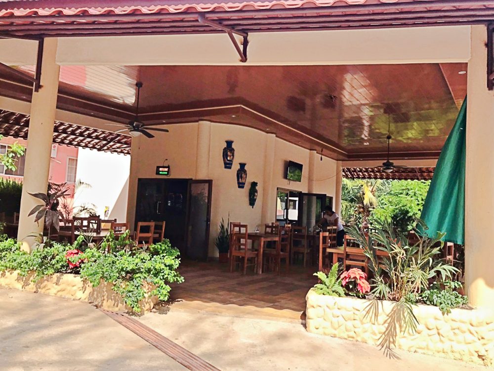 Boca Chica, Restaurante La Costa