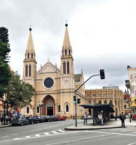 Como conhecer Curitiba em 42 atrações - Catedral